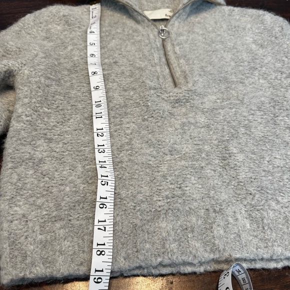 Wilfred Free Aritzia Gwyneth Quarter Zip Alpaca Cozy Crop Sweater Grey Sz XS - Picture 10 of 12